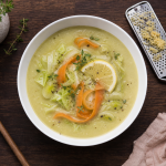 Soupe detox ventre plat, velouté vert pâle